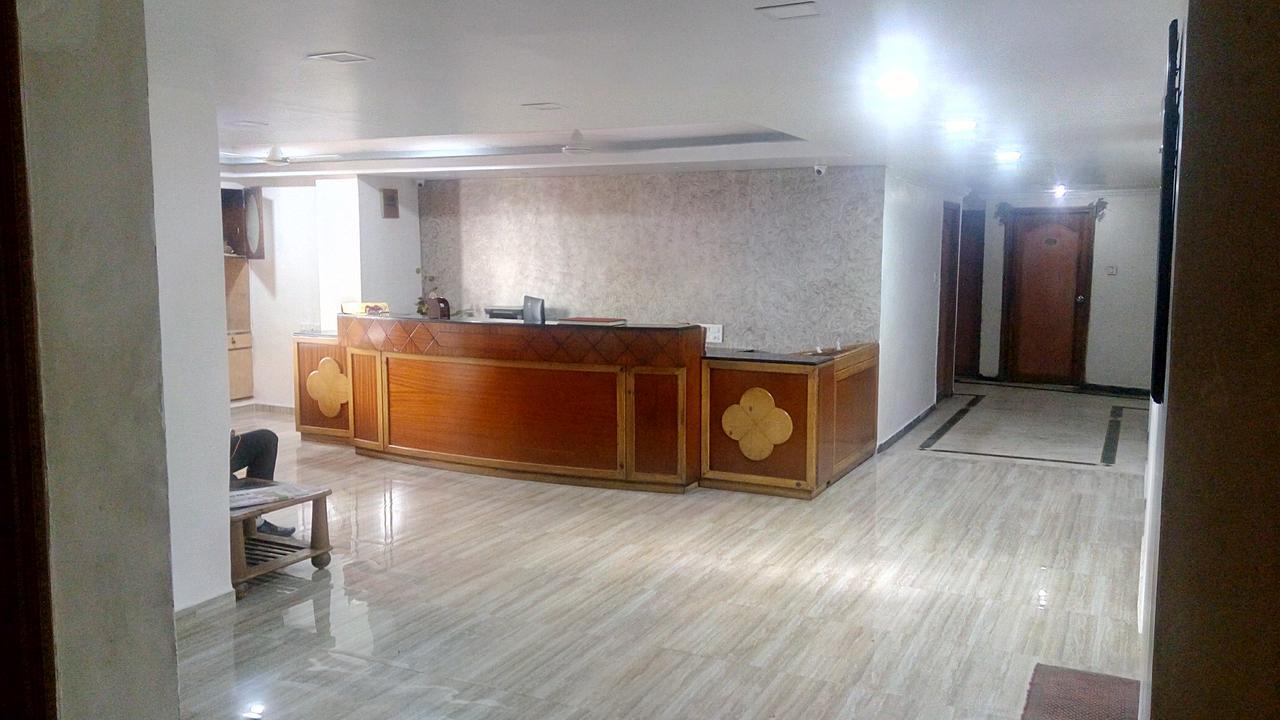 Rajshree Hotel Αχμπανταμπάντ Εξωτερικό φωτογραφία